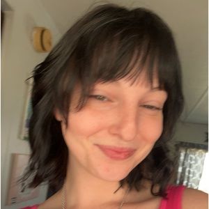 Meet your Posher, Abby